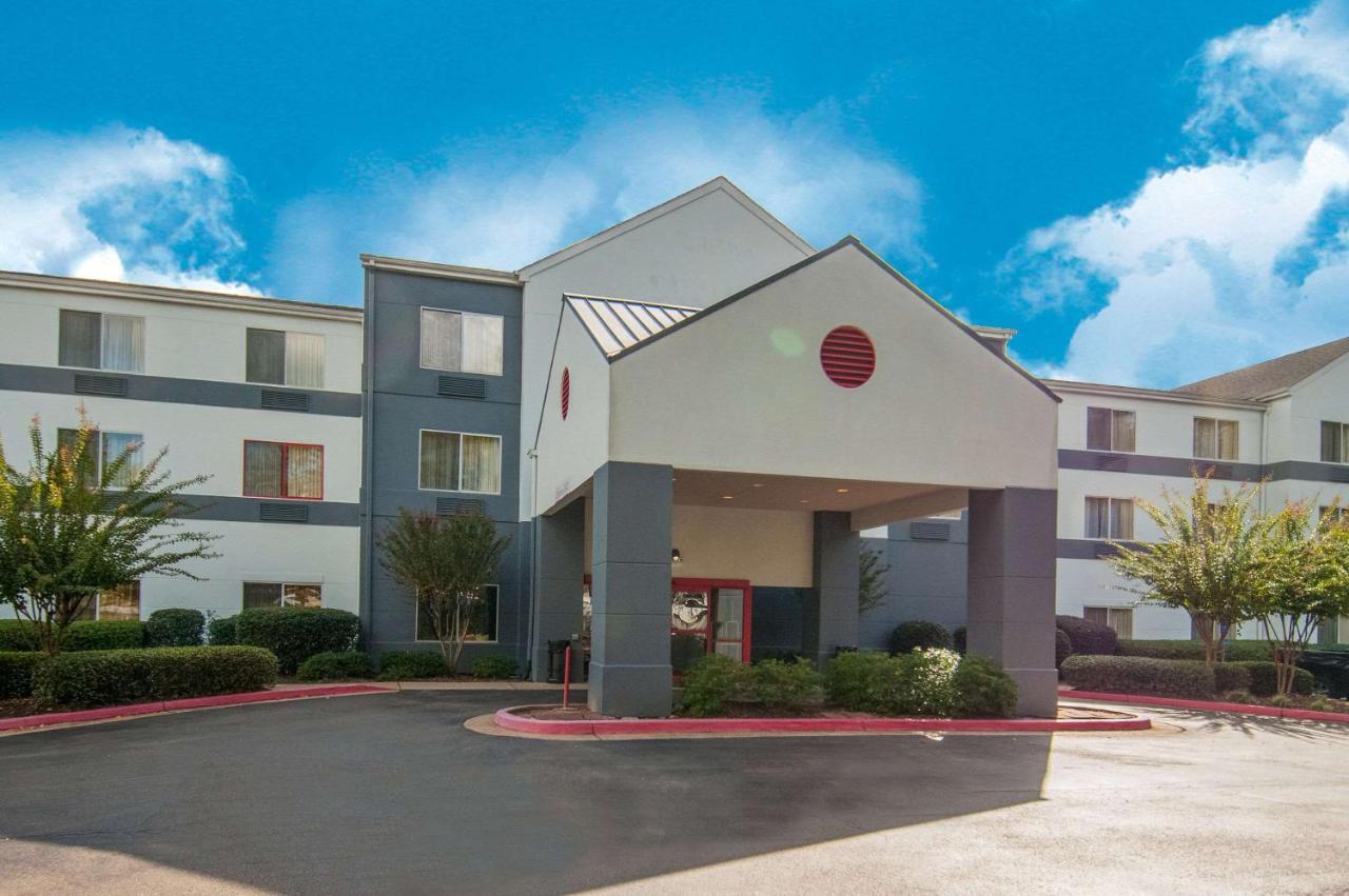 Quality Inn & Suites Jackson Exterior photo