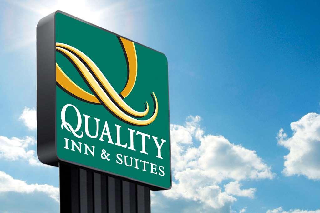 Quality Inn & Suites Jackson Exterior photo